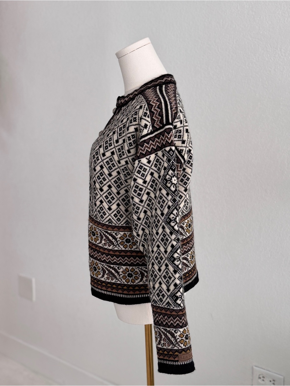 Vintage Dale of Norway Black, White & Brown Geometric Knit Cardigan size small - Picture 5 of 9